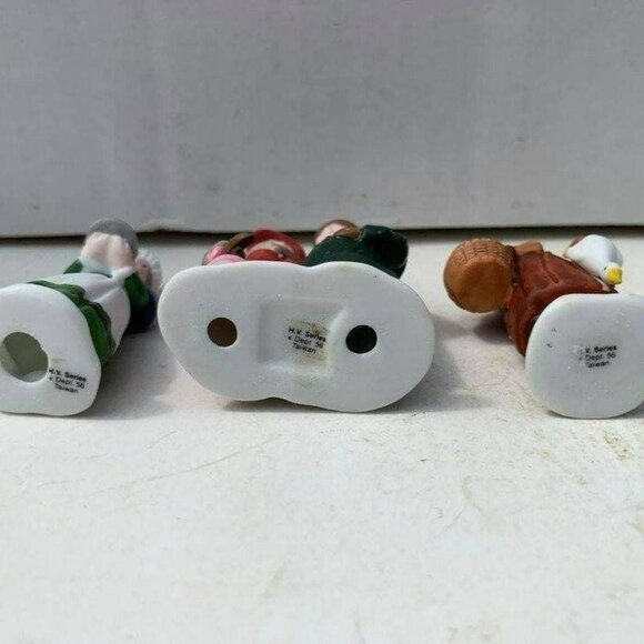 Dept 56 Fezziwig & Friends Dickens Village Christmas Accessory From 1988 - Picture 11 of 11